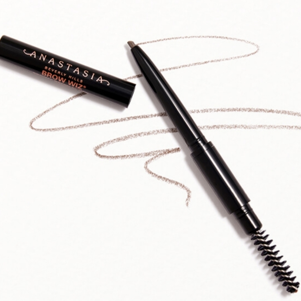 ANASTASIA BEVERLY HILLS BROW WIZ ULTRA-SLIM RETRACTABLE DETAIL PENCIL W/ SPOOLIE